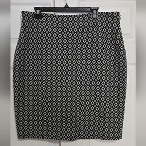 Worthington Lined Black White Pencil Skirt